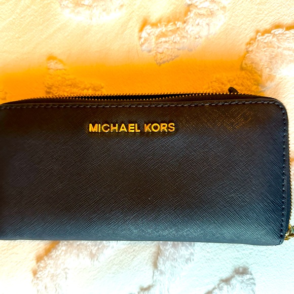 Navy Blue Michael Kors wallet - gently used - Picture 1 of 5
